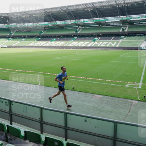 13.09.2026 - 21. swb-Marathon Bremen Michael Burmester http://msf.ph/oto/10488403 13.09.2026 10:26:11 Laufen im Stadion 10143, 10210, 10214, 10228, 10289, 10312, 10318, 10319, 10336, 10342, 10346, 10352, 10358, 10398, 10436, 10445, 10447, 10454, 10456, 10464, 10504, 10536, 10541, 10583, 10593, 10735, 10742, 10744, 10775, 10806, 10807, 10816, 10861, 10866, 10873, 10987, 10988, 10992, 11015, 11019, 11020, 11063, 11088, 11108, 11130, 11135, 11155, 11187, 11199, 11209, 11232, 11265, 11312, 11375, 11447, 11468, 11527, 11607, 11615, 11704, 11758, 11948, 12406, 12426, 13509 meine-sportfotos.de