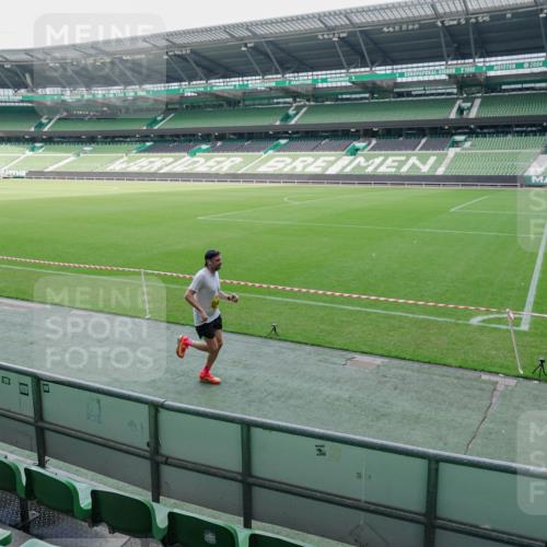 13.09.2026 - 21. swb-Marathon Bremen Michael Burmester http://msf.ph/oto/10488404 13.09.2026 10:26:14 Laufen im Stadion 10096, 10143, 10210, 10214, 10228, 10289, 10312, 10318, 10319, 10336, 10342, 10346, 10352, 10358, 10398, 10436, 10445, 10447, 10454, 10456, 10464, 10504, 10536, 10541, 10583, 10593, 10628, 10735, 10742, 10744, 10806, 10807, 10816, 10861, 10866, 10873, 10987, 10988, 10992, 11015, 11019, 11020, 11063, 11088, 11108, 11130, 11135, 11155, 11187, 11193, 11199, 11209, 11232, 11265, 11312, 11375, 11447, 11468, 11607, 11615, 11704, 11758, 11948, 12426, 13509 meine-sportfotos.de