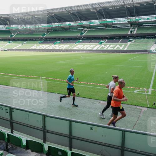 13.09.2026 - 21. swb-Marathon Bremen Michael Burmester http://msf.ph/oto/10488406 13.09.2026 10:26:19 Laufen im Stadion 10096, 10143, 10172, 10210, 10214, 10228, 10231, 10289, 10312, 10318, 10319, 10336, 10342, 10346, 10352, 10358, 10398, 10436, 10445, 10447, 10454, 10456, 10464, 10504, 10514, 10536, 10541, 10583, 10628, 10638, 10735, 10742, 10744, 10806, 10807, 10816, 10861, 10866, 10873, 10956, 10987, 10988, 10992, 11015, 11019, 11020, 11063, 11088, 11108, 11130, 11135, 11155, 11187, 11193, 11199, 11209, 11232, 11265, 11312, 11447, 11468, 11615, 11758, 11948, 13509 meine-sportfotos.de
