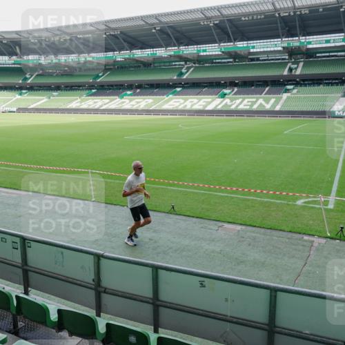 13.09.2026 - 21. swb-Marathon Bremen Michael Burmester http://msf.ph/oto/10488407 13.09.2026 10:26:24 Laufen im Stadion 10096, 10143, 10172, 10210, 10214, 10228, 10231, 10289, 10312, 10318, 10319, 10336, 10342, 10346, 10352, 10358, 10398, 10436, 10445, 10447, 10454, 10456, 10464, 10489, 10504, 10514, 10536, 10541, 10583, 10628, 10638, 10735, 10742, 10744, 10806, 10807, 10816, 10861, 10866, 10873, 10956, 10987, 10988, 10992, 11015, 11019, 11020, 11063, 11088, 11108, 11130, 11135, 11155, 11187, 11193, 11199, 11209, 11232, 11312, 11447, 11468, 11615, 11758, 11948, 13509 meine-sportfotos.de
