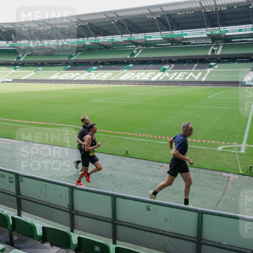 13.09.2026 - 21. swb-Marathon Bremen Michael Burmester http://msf.ph/oto/10488409 13.09.2026 10:26:28 Laufen im Stadion 10096, 10143, 10172, 10210, 10214, 10228, 10231, 10289, 10312, 10318, 10319, 10336, 10342, 10346, 10352, 10398, 10436, 10445, 10447, 10454, 10464, 10489, 10504, 10514, 10536, 10541, 10583, 10628, 10638, 10735, 10742, 10744, 10806, 10807, 10861, 10866, 10873, 10956, 10987, 10988, 10992, 11015, 11019, 11020, 11060, 11063, 11088, 11108, 11110, 11130, 11135, 11155, 11187, 11193, 11199, 11209, 11232, 11312, 11447, 11468, 11615, 11758, 13509 meine-sportfotos.de