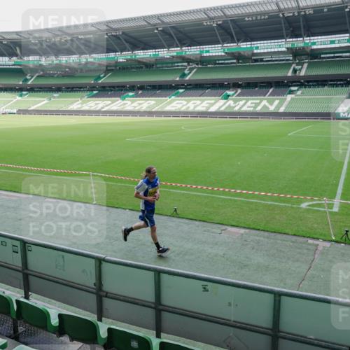 13.09.2026 - 21. swb-Marathon Bremen Michael Burmester http://msf.ph/oto/10488411 13.09.2026 10:26:29 Laufen im Stadion 10096, 10143, 10172, 10210, 10214, 10228, 10231, 10289, 10312, 10318, 10319, 10336, 10342, 10346, 10352, 10398, 10436, 10445, 10447, 10454, 10464, 10489, 10504, 10514, 10536, 10541, 10583, 10628, 10638, 10735, 10742, 10744, 10806, 10807, 10861, 10866, 10873, 10956, 10987, 10988, 10992, 11015, 11019, 11020, 11060, 11063, 11088, 11108, 11110, 11130, 11135, 11155, 11187, 11193, 11196, 11199, 11209, 11232, 11312, 11447, 11615, 11758 meine-sportfotos.de