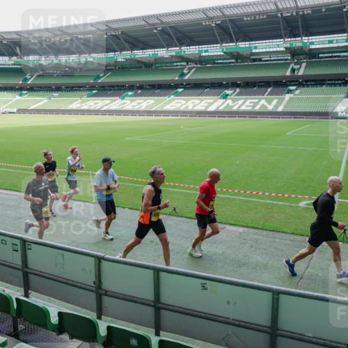 13.09.2026 - 21. swb-Marathon Bremen Michael Burmester http://msf.ph/oto/10488419 13.09.2026 10:26:41 Laufen im Stadion 10096, 10142, 10143, 10172, 10210, 10214, 10228, 10231, 10269, 10289, 10310, 10312, 10318, 10319, 10342, 10346, 10352, 10398, 10436, 10445, 10447, 10454, 10464, 10489, 10504, 10514, 10536, 10541, 10566, 10583, 10628, 10638, 10735, 10742, 10744, 10806, 10807, 10866, 10873, 10897, 10898, 10956, 10987, 10988, 10992, 11015, 11019, 11020, 11060, 11063, 11088, 11108, 11110, 11130, 11135, 11148, 11155, 11187, 11193, 11196, 11199, 11209, 11232, 11312, 11447 meine-sportfotos.de