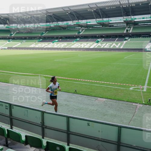 13.09.2026 - 21. swb-Marathon Bremen Michael Burmester http://msf.ph/oto/10488439 13.09.2026 10:27:10 Laufen im Stadion 10096, 10142, 10172, 10210, 10214, 10223, 10228, 10231, 10269, 10289, 10293, 10310, 10318, 10319, 10342, 10352, 10393, 10398, 10436, 10445, 10447, 10454, 10464, 10489, 10504, 10514, 10536, 10541, 10566, 10583, 10628, 10638, 10735, 10744, 10806, 10807, 10846, 10860, 10866, 10873, 10897, 10898, 10917, 10956, 10987, 10992, 11015, 11019, 11060, 11063, 11076, 11088, 11110, 11111, 11130, 11135, 11148, 11155, 11187, 11193, 11196, 11199, 11209, 11232 meine-sportfotos.de