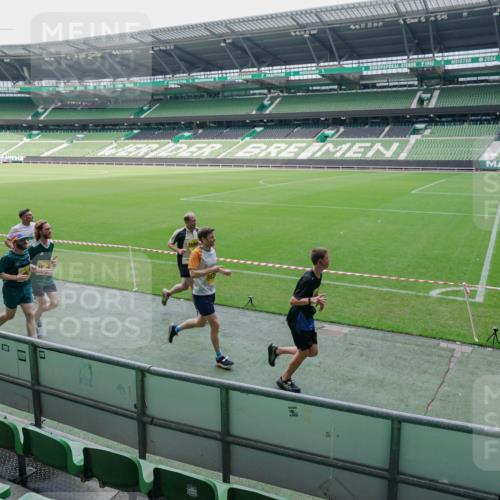 13.09.2026 - 21. swb-Marathon Bremen Michael Burmester http://msf.ph/oto/10488442 13.09.2026 10:27:15 Laufen im Stadion 10096, 10142, 10172, 10210, 10214, 10223, 10228, 10231, 10269, 10289, 10293, 10310, 10318, 10319, 10352, 10393, 10398, 10436, 10445, 10447, 10454, 10464, 10489, 10504, 10514, 10536, 10541, 10566, 10583, 10594, 10628, 10638, 10735, 10744, 10806, 10807, 10846, 10860, 10866, 10873, 10897, 10898, 10917, 10956, 10987, 10992, 11015, 11060, 11063, 11076, 11110, 11111, 11130, 11135, 11148, 11155, 11187, 11193, 11196, 11199, 11209, 11232 meine-sportfotos.de