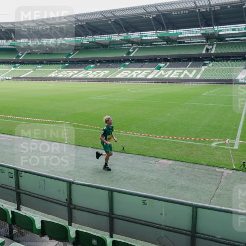 13.09.2026 - 21. swb-Marathon Bremen Michael Burmester http://msf.ph/oto/10488474 13.09.2026 10:27:58 Laufen im Stadion 10096, 10142, 10172, 10189, 10223, 10231, 10267, 10269, 10270, 10289, 10293, 10294, 10310, 10316, 10318, 10319, 10329, 10393, 10421, 10464, 10489, 10504, 10508, 10514, 10538, 10541, 10544, 10566, 10583, 10594, 10628, 10638, 10655, 10709, 10739, 10744, 10770, 10807, 10814, 10835, 10846, 10860, 10873, 10897, 10898, 10917, 10956, 10992, 10993, 11005, 11035, 11058, 11060, 11063, 11076, 11087, 11092, 11110, 11111, 11130, 11135, 11148, 11193, 11196 meine-sportfotos.de