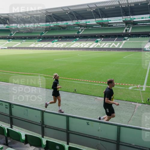 13.09.2026 - 21. swb-Marathon Bremen Michael Burmester http://msf.ph/oto/10488483 13.09.2026 10:28:14 Laufen im Stadion 10096, 10142, 10170, 10172, 10189, 10200, 10223, 10231, 10267, 10269, 10270, 10289, 10293, 10294, 10310, 10316, 10319, 10329, 10348, 10393, 10421, 10489, 10504, 10508, 10514, 10525, 10538, 10544, 10566, 10594, 10628, 10638, 10655, 10709, 10739, 10744, 10770, 10814, 10835, 10846, 10860, 10873, 10876, 10897, 10898, 10910, 10917, 10923, 10956, 10992, 10993, 11005, 11007, 11018, 11035, 11058, 11060, 11063, 11076, 11087, 11092, 11110, 11111, 11148, 11193, 11196 meine-sportfotos.de
