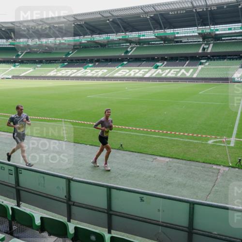 13.09.2026 - 21. swb-Marathon Bremen Michael Burmester http://msf.ph/oto/10488510 13.09.2026 10:28:52 Laufen im Stadion 10162, 10170, 10183, 10189, 10200, 10218, 10223, 10253, 10267, 10270, 10293, 10294, 10316, 10329, 10334, 10348, 10381, 10393, 10421, 10426, 10508, 10525, 10537, 10538, 10544, 10594, 10655, 10709, 10739, 10763, 10770, 10814, 10825, 10835, 10840, 10846, 10860, 10876, 10910, 10917, 10923, 10966, 10993, 11005, 11007, 11018, 11035, 11058, 11076, 11087, 11092, 11109, 11111 meine-sportfotos.de