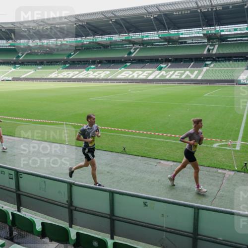 13.09.2026 - 21. swb-Marathon Bremen Michael Burmester http://msf.ph/oto/10488511 13.09.2026 10:28:52 Laufen im Stadion 10162, 10170, 10183, 10189, 10200, 10218, 10223, 10253, 10267, 10270, 10293, 10294, 10316, 10329, 10334, 10348, 10381, 10393, 10421, 10426, 10508, 10525, 10537, 10538, 10544, 10594, 10655, 10709, 10739, 10763, 10770, 10814, 10825, 10835, 10840, 10846, 10860, 10876, 10910, 10917, 10923, 10966, 10993, 11005, 11007, 11018, 11035, 11058, 11076, 11087, 11092, 11109, 11111 meine-sportfotos.de