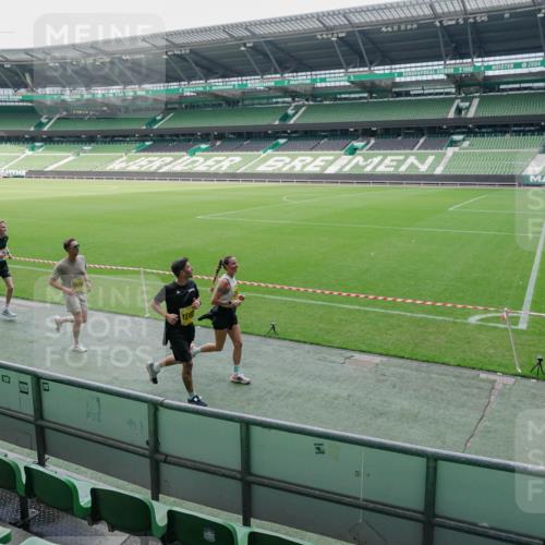 13.09.2026 - 21. swb-Marathon Bremen Michael Burmester http://msf.ph/oto/10488512 13.09.2026 10:28:54 Laufen im Stadion 10162, 10170, 10183, 10189, 10200, 10218, 10223, 10253, 10267, 10270, 10293, 10294, 10316, 10329, 10334, 10348, 10381, 10393, 10421, 10426, 10508, 10525, 10537, 10538, 10544, 10594, 10655, 10709, 10739, 10763, 10770, 10814, 10825, 10835, 10840, 10846, 10860, 10876, 10910, 10917, 10923, 10966, 10993, 11005, 11007, 11018, 11035, 11058, 11076, 11087, 11092, 11109, 11111 meine-sportfotos.de