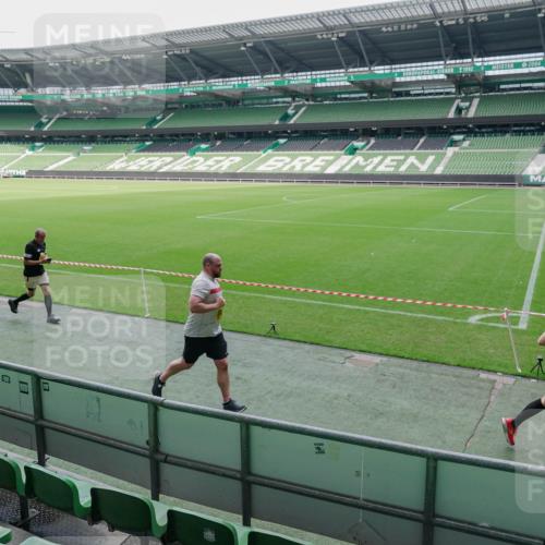 13.09.2026 - 21. swb-Marathon Bremen Michael Burmester http://msf.ph/oto/10488530 13.09.2026 10:29:17 Laufen im Stadion 10162, 10170, 10183, 10189, 10200, 10218, 10233, 10253, 10267, 10270, 10293, 10294, 10316, 10329, 10334, 10348, 10381, 10393, 10421, 10426, 10452, 10467, 10508, 10525, 10537, 10538, 10544, 10585, 10594, 10655, 10709, 10734, 10739, 10761, 10763, 10764, 10770, 10814, 10825, 10827, 10835, 10840, 10876, 10887, 10906, 10910, 10917, 10923, 10966, 10993, 11005, 11007, 11018, 11035, 11058, 11087, 11092, 11109, 11128 meine-sportfotos.de