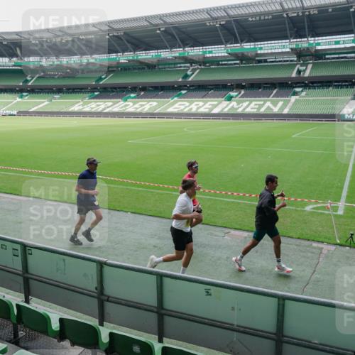 13.09.2026 - 21. swb-Marathon Bremen Michael Burmester http://msf.ph/oto/10488557 13.09.2026 10:29:53 Laufen im Stadion 10162, 10170, 10183, 10193, 10200, 10218, 10233, 10253, 10267, 10304, 10316, 10334, 10339, 10348, 10359, 10381, 10392, 10421, 10426, 10452, 10467, 10515, 10525, 10537, 10538, 10544, 10585, 10588, 10641, 10652, 10709, 10714, 10734, 10739, 10761, 10763, 10764, 10765, 10780, 10808, 10825, 10827, 10835, 10837, 10840, 10862, 10863, 10876, 10884, 10887, 10906, 10910, 10923, 10966, 10984, 10993, 11002, 11005, 11007, 11018, 11035, 11038, 11058, 11109, 11128 meine-sportfotos.de
