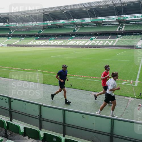 13.09.2026 - 21. swb-Marathon Bremen Michael Burmester http://msf.ph/oto/10488558 13.09.2026 10:29:54 Laufen im Stadion 10162, 10170, 10174, 10183, 10193, 10200, 10218, 10233, 10253, 10267, 10304, 10316, 10334, 10339, 10348, 10359, 10381, 10392, 10421, 10426, 10452, 10467, 10515, 10525, 10537, 10538, 10585, 10588, 10641, 10652, 10709, 10714, 10734, 10739, 10761, 10763, 10764, 10765, 10780, 10808, 10825, 10827, 10835, 10837, 10840, 10862, 10863, 10876, 10884, 10886, 10887, 10906, 10910, 10923, 10966, 10984, 10993, 11002, 11005, 11007, 11018, 11035, 11038, 11058, 11109, 11128 meine-sportfotos.de