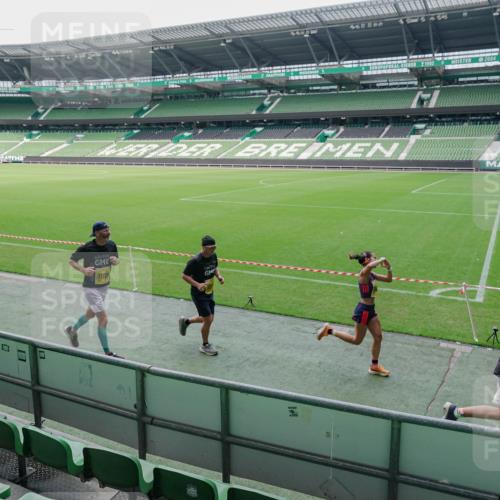 13.09.2026 - 21. swb-Marathon Bremen Michael Burmester http://msf.ph/oto/10488564 13.09.2026 10:30:01 Laufen im Stadion 10162, 10170, 10174, 10183, 10193, 10200, 10218, 10233, 10253, 10267, 10281, 10304, 10334, 10339, 10348, 10359, 10381, 10392, 10421, 10426, 10452, 10467, 10515, 10525, 10537, 10585, 10588, 10641, 10652, 10714, 10734, 10739, 10761, 10763, 10764, 10765, 10780, 10808, 10825, 10827, 10835, 10837, 10840, 10862, 10863, 10876, 10884, 10886, 10887, 10906, 10910, 10923, 10966, 10984, 11002, 11005, 11007, 11018, 11035, 11038, 11109, 11128, 11206 meine-sportfotos.de