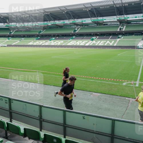 13.09.2026 - 21. swb-Marathon Bremen Michael Burmester http://msf.ph/oto/10488570 13.09.2026 10:30:12 Laufen im Stadion 10162, 10170, 10174, 10183, 10193, 10200, 10218, 10227, 10233, 10253, 10281, 10304, 10334, 10339, 10348, 10359, 10381, 10392, 10426, 10448, 10452, 10467, 10515, 10525, 10537, 10585, 10588, 10641, 10652, 10714, 10734, 10757, 10761, 10763, 10764, 10765, 10780, 10808, 10821, 10822, 10825, 10827, 10837, 10838, 10840, 10862, 10863, 10876, 10884, 10886, 10887, 10906, 10923, 10966, 10984, 11002, 11007, 11018, 11038, 11109, 11128, 11206 meine-sportfotos.de