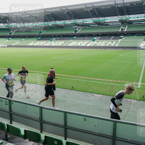 13.09.2026 - 21. swb-Marathon Bremen Michael Burmester http://msf.ph/oto/10488573 13.09.2026 10:30:19 Laufen im Stadion 10141, 10162, 10170, 10174, 10183, 10193, 10200, 10218, 10227, 10233, 10253, 10281, 10304, 10334, 10339, 10348, 10359, 10381, 10392, 10426, 10448, 10452, 10467, 10515, 10537, 10585, 10588, 10641, 10652, 10714, 10734, 10757, 10761, 10763, 10764, 10765, 10780, 10808, 10821, 10822, 10825, 10827, 10837, 10838, 10840, 10862, 10863, 10884, 10886, 10887, 10906, 10966, 10984, 11002, 11007, 11038, 11109, 11128, 11206, 11350 meine-sportfotos.de