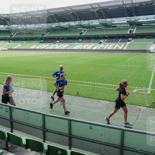 13.09.2026 - 21. swb-Marathon Bremen Michael Burmester http://msf.ph/oto/10488588 13.09.2026 10:30:40 Laufen im Stadion 10141, 10146, 10162, 10174, 10183, 10193, 10218, 10222, 10227, 10233, 10253, 10281, 10284, 10304, 10334, 10339, 10359, 10381, 10392, 10426, 10448, 10452, 10467, 10471, 10478, 10479, 10515, 10537, 10577, 10579, 10585, 10588, 10626, 10641, 10652, 10684, 10685, 10708, 10714, 10734, 10757, 10761, 10764, 10765, 10780, 10808, 10821, 10822, 10825, 10827, 10837, 10838, 10862, 10863, 10884, 10886, 10887, 10906, 10966, 10984, 11002, 11038, 11109, 11128, 11206, 11350 meine-sportfotos.de