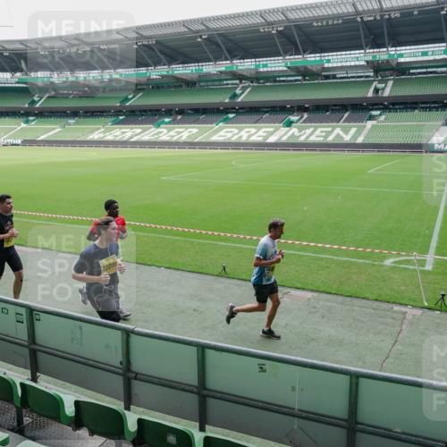 13.09.2026 - 21. swb-Marathon Bremen Michael Burmester http://msf.ph/oto/10488605 13.09.2026 10:31:09 Laufen im Stadion 10141, 10146, 10174, 10193, 10222, 10227, 10233, 10255, 10281, 10284, 10304, 10339, 10359, 10392, 10448, 10452, 10467, 10471, 10478, 10479, 10503, 10515, 10529, 10543, 10555, 10577, 10579, 10585, 10588, 10589, 10608, 10610, 10626, 10631, 10641, 10652, 10684, 10685, 10704, 10708, 10714, 10725, 10734, 10757, 10761, 10764, 10765, 10780, 10808, 10821, 10822, 10827, 10837, 10838, 10862, 10863, 10884, 10886, 10887, 10906, 10984, 11002, 11038, 11128, 11206, 11350 meine-sportfotos.de