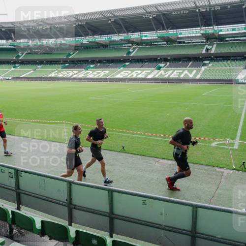 13.09.2026 - 21. swb-Marathon Bremen Michael Burmester http://msf.ph/oto/10488615 13.09.2026 10:31:20 Laufen im Stadion 10141, 10146, 10174, 10193, 10222, 10227, 10233, 10255, 10281, 10284, 10304, 10339, 10359, 10392, 10443, 10448, 10452, 10471, 10478, 10479, 10503, 10515, 10529, 10540, 10543, 10555, 10577, 10579, 10588, 10589, 10608, 10610, 10626, 10631, 10641, 10646, 10652, 10684, 10685, 10703, 10704, 10708, 10714, 10725, 10757, 10765, 10780, 10808, 10821, 10822, 10837, 10838, 10862, 10863, 10884, 10886, 10887, 10906, 10984, 11002, 11038, 11206, 11350 meine-sportfotos.de