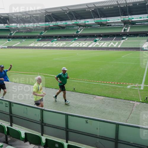 13.09.2026 - 21. swb-Marathon Bremen Michael Burmester http://msf.ph/oto/10488621 13.09.2026 10:31:27 Laufen im Stadion 10141, 10146, 10174, 10193, 10222, 10227, 10233, 10246, 10255, 10281, 10284, 10304, 10339, 10359, 10392, 10443, 10448, 10471, 10478, 10479, 10503, 10515, 10517, 10518, 10529, 10540, 10543, 10555, 10577, 10579, 10588, 10589, 10608, 10610, 10626, 10631, 10641, 10646, 10652, 10684, 10685, 10703, 10704, 10708, 10714, 10725, 10757, 10765, 10780, 10808, 10821, 10822, 10837, 10838, 10862, 10863, 10884, 10886, 10887, 10906, 10984, 11002, 11038, 11206, 11350 meine-sportfotos.de