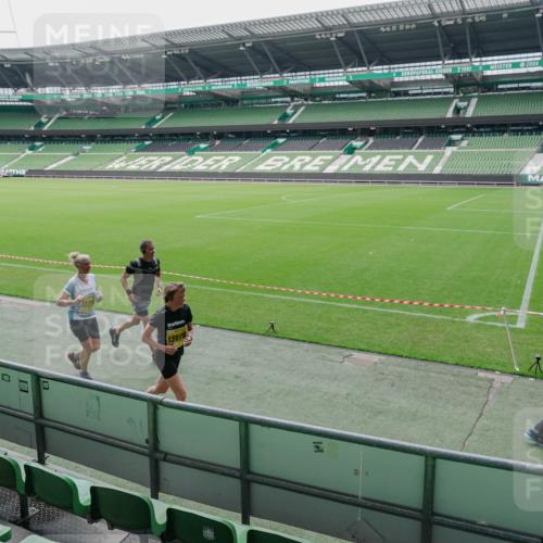 13.09.2026 - 21. swb-Marathon Bremen Michael Burmester http://msf.ph/oto/10488649 13.09.2026 10:31:51 Laufen im Stadion 10141, 10146, 10174, 10222, 10226, 10227, 10243, 10246, 10249, 10255, 10256, 10281, 10284, 10304, 10322, 10339, 10359, 10365, 10410, 10443, 10448, 10471, 10478, 10479, 10486, 10503, 10517, 10518, 10529, 10540, 10543, 10555, 10565, 10577, 10579, 10589, 10608, 10610, 10626, 10631, 10646, 10670, 10684, 10685, 10690, 10703, 10704, 10707, 10708, 10714, 10721, 10725, 10757, 10765, 10771, 10821, 10822, 10838, 10863, 10884, 10886, 11038, 11206, 11350 meine-sportfotos.de