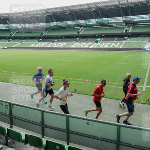 13.09.2026 - 21. swb-Marathon Bremen Michael Burmester http://msf.ph/oto/10488652 13.09.2026 10:31:55 Laufen im Stadion 10141, 10146, 10174, 10222, 10226, 10227, 10243, 10246, 10249, 10255, 10256, 10281, 10284, 10304, 10322, 10339, 10359, 10365, 10372, 10410, 10443, 10448, 10471, 10478, 10479, 10486, 10503, 10517, 10518, 10529, 10540, 10543, 10555, 10565, 10577, 10579, 10589, 10608, 10610, 10626, 10631, 10646, 10670, 10675, 10684, 10685, 10690, 10703, 10704, 10707, 10708, 10714, 10721, 10725, 10757, 10765, 10771, 10821, 10822, 10838, 10886, 11038, 11206, 11350 meine-sportfotos.de