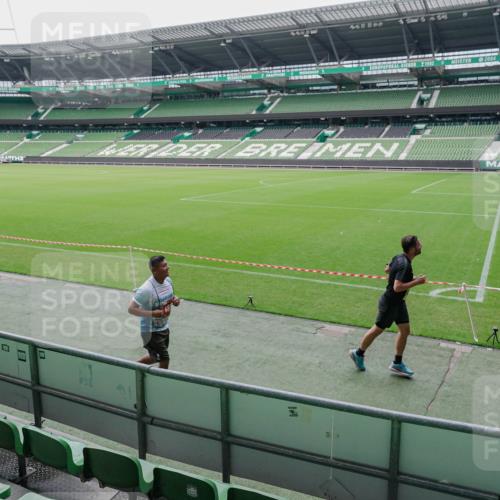 13.09.2026 - 21. swb-Marathon Bremen Michael Burmester http://msf.ph/oto/10488656 13.09.2026 10:32:02 Laufen im Stadion 10141, 10146, 10174, 10203, 10222, 10226, 10227, 10243, 10246, 10249, 10255, 10256, 10281, 10284, 10322, 10365, 10372, 10410, 10443, 10448, 10471, 10478, 10479, 10486, 10503, 10517, 10518, 10529, 10540, 10543, 10550, 10555, 10565, 10577, 10579, 10589, 10608, 10610, 10626, 10631, 10646, 10670, 10675, 10684, 10685, 10690, 10703, 10704, 10707, 10708, 10714, 10721, 10725, 10757, 10765, 10771, 10821, 10822, 10838, 10886, 11206, 11350 meine-sportfotos.de