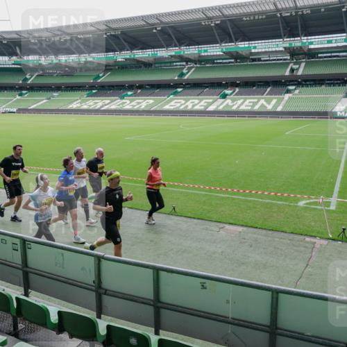 13.09.2026 - 21. swb-Marathon Bremen Michael Burmester http://msf.ph/oto/10488664 13.09.2026 10:32:09 Laufen im Stadion 10067, 10141, 10146, 10203, 10222, 10226, 10227, 10243, 10246, 10249, 10255, 10256, 10284, 10322, 10365, 10372, 10379, 10410, 10443, 10448, 10471, 10478, 10479, 10486, 10503, 10517, 10518, 10529, 10540, 10543, 10550, 10555, 10565, 10577, 10579, 10589, 10608, 10610, 10626, 10631, 10646, 10670, 10675, 10684, 10685, 10690, 10703, 10704, 10707, 10708, 10721, 10725, 10757, 10771, 10821, 10822, 10838, 11350 meine-sportfotos.de