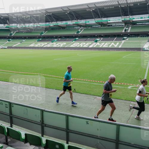 13.09.2026 - 21. swb-Marathon Bremen Michael Burmester http://msf.ph/oto/10488674 13.09.2026 10:32:24 Laufen im Stadion 10067, 10078, 10141, 10146, 10166, 10203, 10222, 10226, 10243, 10246, 10249, 10255, 10256, 10284, 10300, 10322, 10365, 10372, 10374, 10379, 10383, 10394, 10410, 10443, 10471, 10478, 10479, 10486, 10494, 10503, 10517, 10518, 10529, 10540, 10543, 10550, 10555, 10565, 10577, 10579, 10589, 10608, 10610, 10626, 10631, 10646, 10670, 10675, 10684, 10685, 10690, 10703, 10704, 10707, 10708, 10721, 10725, 10728, 10771, 10794, 11350 meine-sportfotos.de