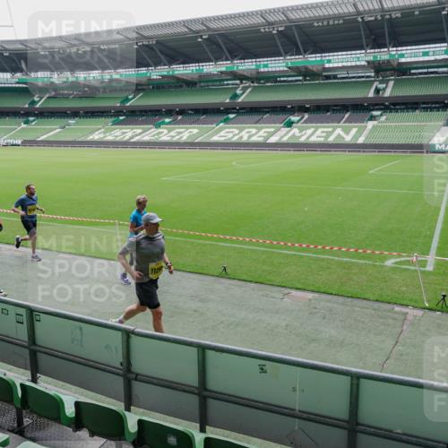 13.09.2026 - 21. swb-Marathon Bremen Michael Burmester http://msf.ph/oto/10488675 13.09.2026 10:32:27 Laufen im Stadion 10067, 10078, 10141, 10146, 10166, 10203, 10222, 10226, 10243, 10246, 10249, 10255, 10256, 10284, 10300, 10322, 10365, 10372, 10374, 10379, 10383, 10394, 10410, 10443, 10471, 10478, 10479, 10486, 10494, 10503, 10517, 10518, 10529, 10540, 10543, 10550, 10555, 10565, 10577, 10579, 10589, 10608, 10610, 10626, 10631, 10646, 10670, 10675, 10684, 10685, 10690, 10703, 10704, 10707, 10708, 10721, 10725, 10728, 10745, 10771, 10794, 11350 meine-sportfotos.de