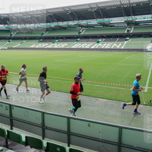 13.09.2026 - 21. swb-Marathon Bremen Michael Burmester http://msf.ph/oto/10488678 13.09.2026 10:32:29 Laufen im Stadion 10067, 10078, 10146, 10166, 10203, 10211, 10222, 10226, 10243, 10246, 10249, 10255, 10256, 10284, 10300, 10322, 10365, 10372, 10374, 10379, 10383, 10394, 10410, 10443, 10471, 10478, 10479, 10486, 10494, 10503, 10517, 10518, 10529, 10540, 10543, 10550, 10555, 10565, 10577, 10579, 10589, 10608, 10610, 10626, 10631, 10646, 10670, 10675, 10684, 10685, 10690, 10703, 10704, 10707, 10708, 10721, 10725, 10728, 10745, 10771, 10794 meine-sportfotos.de