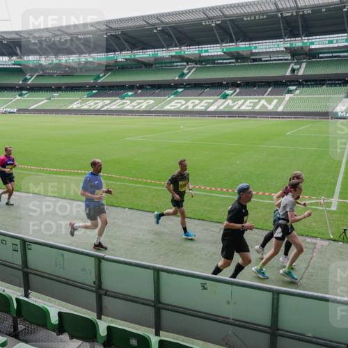 13.09.2026 - 21. swb-Marathon Bremen Michael Burmester http://msf.ph/oto/10488714 13.09.2026 10:33:19 Laufen im Stadion 10018, 10067, 10078, 10166, 10177, 10184, 10203, 10211, 10226, 10236, 10240, 10243, 10246, 10249, 10256, 10297, 10300, 10322, 10355, 10365, 10372, 10374, 10379, 10383, 10394, 10408, 10410, 10423, 10428, 10443, 10486, 10494, 10503, 10517, 10518, 10530, 10540, 10550, 10565, 10578, 10604, 10646, 10668, 10670, 10673, 10675, 10687, 10690, 10691, 10699, 10703, 10707, 10721, 10728, 10745, 10749, 10750, 10771, 10772, 10787, 10788, 10794, 10809, 10857 meine-sportfotos.de