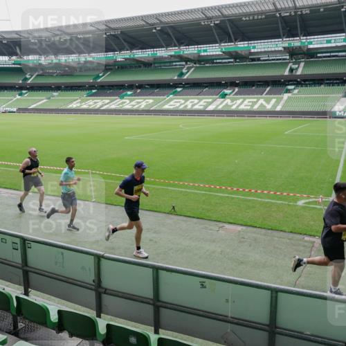 13.09.2026 - 21. swb-Marathon Bremen Michael Burmester http://msf.ph/oto/10488722 13.09.2026 10:33:30 Laufen im Stadion 10018, 10067, 10078, 10166, 10177, 10184, 10203, 10211, 10226, 10236, 10240, 10243, 10246, 10249, 10254, 10256, 10297, 10300, 10322, 10355, 10365, 10372, 10374, 10379, 10383, 10394, 10408, 10410, 10415, 10423, 10428, 10460, 10486, 10494, 10517, 10518, 10530, 10550, 10565, 10578, 10604, 10646, 10668, 10670, 10673, 10675, 10687, 10690, 10691, 10699, 10700, 10707, 10721, 10728, 10745, 10749, 10750, 10771, 10772, 10787, 10788, 10794, 10809, 10857, 10867, 11126 meine-sportfotos.de
