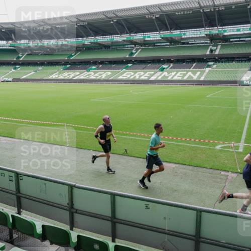 13.09.2026 - 21. swb-Marathon Bremen Michael Burmester http://msf.ph/oto/10488724 13.09.2026 10:33:32 Laufen im Stadion 10018, 10067, 10078, 10166, 10177, 10184, 10203, 10211, 10226, 10236, 10240, 10243, 10246, 10249, 10254, 10256, 10297, 10300, 10322, 10355, 10365, 10372, 10374, 10379, 10383, 10394, 10408, 10410, 10415, 10423, 10428, 10460, 10486, 10494, 10517, 10518, 10530, 10550, 10565, 10578, 10604, 10668, 10670, 10673, 10675, 10687, 10690, 10691, 10699, 10700, 10707, 10721, 10728, 10745, 10749, 10750, 10771, 10772, 10787, 10788, 10794, 10809, 10857, 10867, 11126 meine-sportfotos.de