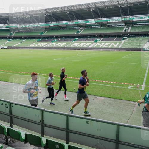 13.09.2026 - 21. swb-Marathon Bremen Michael Burmester http://msf.ph/oto/10488737 13.09.2026 10:33:47 Laufen im Stadion 10018, 10067, 10078, 10166, 10177, 10184, 10203, 10211, 10226, 10236, 10240, 10243, 10249, 10254, 10256, 10297, 10300, 10322, 10355, 10356, 10365, 10372, 10374, 10379, 10383, 10394, 10408, 10415, 10423, 10428, 10460, 10486, 10494, 10530, 10550, 10565, 10578, 10604, 10668, 10669, 10670, 10673, 10675, 10687, 10691, 10699, 10700, 10721, 10728, 10745, 10749, 10750, 10771, 10772, 10787, 10788, 10794, 10809, 10828, 10857, 10867, 10914, 11126, 11162, 11343 meine-sportfotos.de