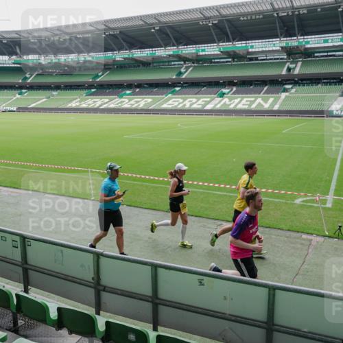 13.09.2026 - 21. swb-Marathon Bremen Michael Burmester http://msf.ph/oto/10488744 13.09.2026 10:33:57 Laufen im Stadion 10018, 10067, 10078, 10147, 10166, 10177, 10184, 10203, 10211, 10236, 10240, 10249, 10254, 10297, 10300, 10355, 10356, 10367, 10368, 10369, 10372, 10374, 10379, 10383, 10394, 10408, 10415, 10423, 10428, 10460, 10485, 10486, 10494, 10530, 10550, 10578, 10604, 10639, 10668, 10669, 10673, 10675, 10687, 10691, 10699, 10700, 10728, 10745, 10749, 10750, 10771, 10772, 10787, 10788, 10794, 10809, 10828, 10857, 10867, 10914, 10928, 11126, 11162, 11343, 11803 meine-sportfotos.de