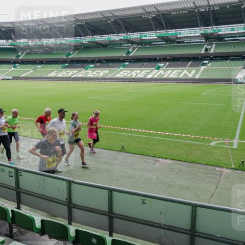 13.09.2026 - 21. swb-Marathon Bremen Michael Burmester http://msf.ph/oto/10488746 13.09.2026 10:33:59 Laufen im Stadion 10018, 10067, 10078, 10147, 10166, 10177, 10184, 10203, 10211, 10236, 10240, 10249, 10254, 10297, 10300, 10355, 10356, 10367, 10368, 10369, 10372, 10374, 10379, 10383, 10394, 10408, 10415, 10423, 10428, 10460, 10485, 10486, 10494, 10530, 10550, 10578, 10604, 10639, 10668, 10669, 10673, 10675, 10687, 10691, 10699, 10700, 10728, 10745, 10749, 10750, 10771, 10772, 10787, 10788, 10794, 10809, 10828, 10857, 10867, 10914, 10928, 11126, 11162, 11343, 11803 meine-sportfotos.de