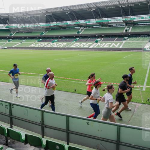 13.09.2026 - 21. swb-Marathon Bremen Michael Burmester http://msf.ph/oto/10488818 13.09.2026 10:35:24 Laufen im Stadion 10093, 10144, 10147, 10152, 10157, 10173, 10175, 10177, 10181, 10182, 10185, 10187, 10195, 10240, 10245, 10254, 10263, 10272, 10275, 10306, 10309, 10356, 10357, 10367, 10368, 10369, 10377, 10409, 10415, 10427, 10439, 10460, 10473, 10477, 10481, 10485, 10492, 10528, 10559, 10560, 10617, 10636, 10639, 10668, 10669, 10671, 10672, 10677, 10700, 10715, 10828, 10857, 10867, 10914, 10928, 11126, 11162, 11343, 11803, 10146, 10222, 10626 meine-sportfotos.de