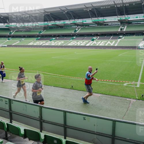 13.09.2026 - 21. swb-Marathon Bremen Michael Burmester http://msf.ph/oto/10488839 13.09.2026 10:35:49 Laufen im Stadion 10093, 10144, 10147, 10152, 10157, 10160, 10173, 10175, 10181, 10182, 10185, 10187, 10195, 10245, 10251, 10263, 10272, 10275, 10278, 10291, 10306, 10309, 10338, 10356, 10357, 10367, 10368, 10369, 10377, 10382, 10403, 10409, 10411, 10420, 10427, 10429, 10439, 10473, 10477, 10481, 10485, 10492, 10528, 10531, 10559, 10560, 10569, 10607, 10617, 10636, 10639, 10669, 10671, 10672, 10677, 10715, 10928, 11162, 11343, 11803, 10146, 10222, 10626 meine-sportfotos.de