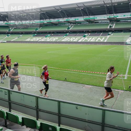 13.09.2026 - 21. swb-Marathon Bremen Michael Burmester http://msf.ph/oto/10488846 13.09.2026 10:35:58 Laufen im Stadion 10093, 10144, 10147, 10152, 10153, 10157, 10160, 10173, 10175, 10181, 10182, 10185, 10187, 10195, 10245, 10251, 10257, 10263, 10272, 10275, 10278, 10291, 10296, 10306, 10309, 10338, 10357, 10367, 10368, 10369, 10377, 10382, 10390, 10403, 10409, 10411, 10420, 10427, 10429, 10439, 10473, 10477, 10481, 10485, 10492, 10528, 10531, 10559, 10560, 10569, 10607, 10617, 10633, 10636, 10639, 10671, 10672, 10677, 10715, 10928, 11162, 11803, 10146, 10222, 10626 meine-sportfotos.de