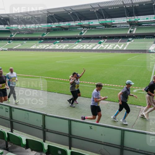 13.09.2026 - 21. swb-Marathon Bremen Michael Burmester http://msf.ph/oto/10488876 13.09.2026 10:36:22 Laufen im Stadion 10092, 10093, 10144, 10152, 10153, 10154, 10160, 10173, 10175, 10181, 10182, 10186, 10187, 10195, 10198, 10237, 10245, 10251, 10257, 10263, 10272, 10275, 10278, 10291, 10296, 10306, 10309, 10327, 10331, 10332, 10338, 10357, 10377, 10382, 10390, 10403, 10409, 10411, 10420, 10427, 10429, 10439, 10473, 10477, 10481, 10492, 10497, 10500, 10528, 10531, 10560, 10569, 10607, 10613, 10617, 10633, 10636, 10647, 10648, 10659, 10671, 10672, 10715 meine-sportfotos.de