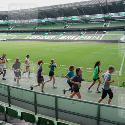 13.09.2026 - 21. swb-Marathon Bremen Michael Burmester http://msf.ph/oto/10488968 13.09.2026 10:38:03 Laufen im Stadion 10090, 10091, 10092, 10150, 10153, 10154, 10168, 10186, 10188, 10190, 10198, 10205, 10237, 10257, 10259, 10260, 10273, 10274, 10283, 10296, 10305, 10315, 10323, 10327, 10331, 10332, 10370, 10375, 10376, 10432, 10444, 10465, 10488, 10497, 10500, 10516, 10526, 10598, 10613, 10633, 10645, 10647, 10648, 10654, 10659, 10661, 10663, 10674, 10681, 10682, 10695, 10697, 10802, 10823 meine-sportfotos.de