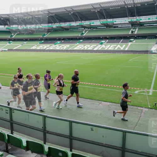 13.09.2026 - 21. swb-Marathon Bremen Michael Burmester http://msf.ph/oto/10489000 13.09.2026 10:38:38 Laufen im Stadion 10090, 10091, 10135, 10139, 10150, 10168, 10188, 10190, 10204, 10205, 10217, 10229, 10238, 10259, 10260, 10273, 10274, 10283, 10305, 10314, 10315, 10323, 10360, 10363, 10364, 10370, 10375, 10376, 10378, 10404, 10432, 10444, 10457, 10465, 10469, 10488, 10505, 10510, 10511, 10516, 10526, 10595, 10598, 10609, 10619, 10630, 10645, 10654, 10661, 10662, 10664, 10674, 10681, 10682, 10686, 10695, 10697, 10802, 10823 meine-sportfotos.de