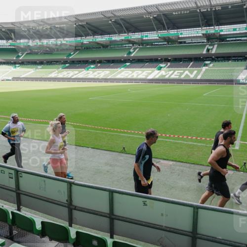 13.09.2026 - 21. swb-Marathon Bremen Michael Burmester http://msf.ph/oto/10489028 13.09.2026 10:39:04 Laufen im Stadion 10090, 10091, 10135, 10138, 10139, 10168, 10188, 10190, 10204, 10205, 10217, 10229, 10238, 10259, 10260, 10279, 10280, 10283, 10305, 10314, 10360, 10363, 10364, 10370, 10375, 10376, 10378, 10404, 10432, 10457, 10465, 10469, 10484, 10488, 10493, 10501, 10505, 10510, 10511, 10526, 10556, 10576, 10580, 10595, 10609, 10616, 10619, 10630, 10645, 10654, 10660, 10661, 10662, 10664, 10681, 10682, 10686, 10695, 10697, 10712, 10743, 10802, 10823 meine-sportfotos.de