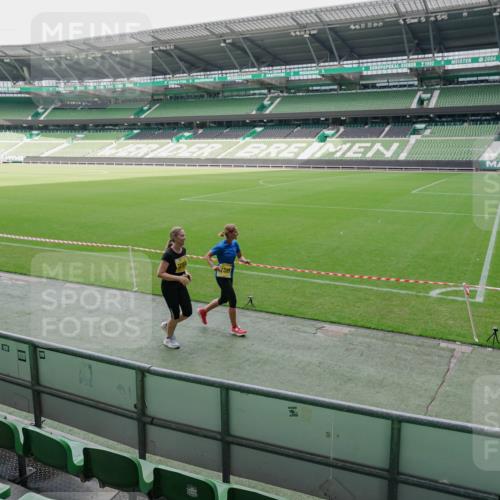 13.09.2026 - 21. swb-Marathon Bremen Michael Burmester http://msf.ph/oto/10489065 13.09.2026 10:39:49 Laufen im Stadion 10135, 10138, 10139, 10156, 10168, 10169, 10188, 10204, 10213, 10217, 10229, 10234, 10238, 10259, 10260, 10279, 10280, 10299, 10314, 10321, 10360, 10363, 10364, 10378, 10386, 10404, 10406, 10417, 10424, 10435, 10455, 10457, 10469, 10484, 10493, 10501, 10505, 10510, 10511, 10526, 10556, 10570, 10576, 10580, 10582, 10595, 10599, 10609, 10616, 10619, 10630, 10653, 10660, 10661, 10662, 10664, 10682, 10686, 10696, 10697, 10712, 10737, 10743, 10751 meine-sportfotos.de