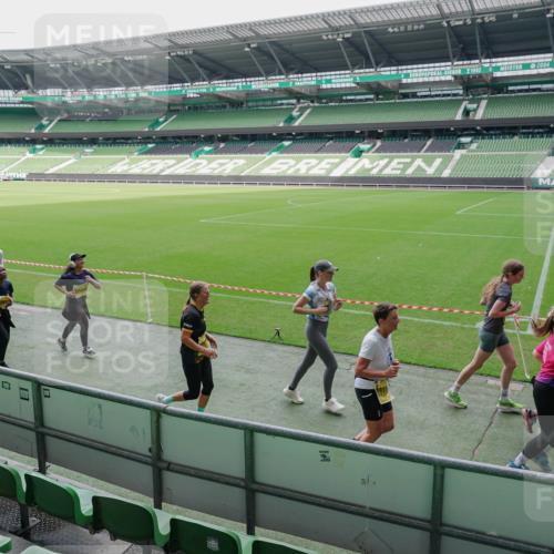 13.09.2026 - 21. swb-Marathon Bremen Michael Burmester http://msf.ph/oto/10489087 13.09.2026 10:40:15 Laufen im Stadion 10135, 10138, 10139, 10155, 10156, 10169, 10204, 10213, 10217, 10229, 10234, 10238, 10279, 10280, 10299, 10313, 10314, 10321, 10354, 10360, 10363, 10364, 10378, 10386, 10404, 10406, 10417, 10424, 10435, 10455, 10457, 10469, 10483, 10484, 10493, 10501, 10505, 10510, 10511, 10545, 10556, 10570, 10576, 10580, 10582, 10586, 10595, 10599, 10609, 10611, 10616, 10619, 10630, 10653, 10660, 10662, 10664, 10686, 10694, 10696, 10712, 10737, 10743, 10751, 10766 meine-sportfotos.de