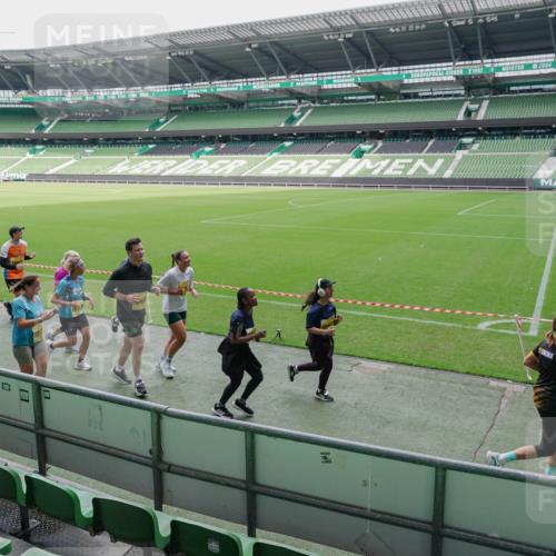 13.09.2026 - 21. swb-Marathon Bremen Michael Burmester http://msf.ph/oto/10489088 13.09.2026 10:40:16 Laufen im Stadion 10135, 10138, 10139, 10155, 10156, 10169, 10204, 10213, 10217, 10229, 10234, 10238, 10279, 10280, 10299, 10313, 10314, 10321, 10354, 10360, 10363, 10364, 10378, 10386, 10404, 10406, 10417, 10424, 10435, 10455, 10457, 10469, 10483, 10484, 10493, 10501, 10505, 10510, 10511, 10545, 10556, 10570, 10576, 10580, 10582, 10586, 10595, 10599, 10609, 10611, 10616, 10619, 10630, 10653, 10660, 10662, 10664, 10686, 10694, 10696, 10712, 10737, 10743, 10751, 10766 meine-sportfotos.de