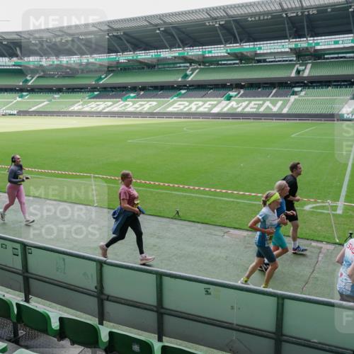 13.09.2026 - 21. swb-Marathon Bremen Michael Burmester http://msf.ph/oto/10489107 13.09.2026 10:40:33 Laufen im Stadion 10135, 10138, 10139, 10155, 10156, 10163, 10169, 10213, 10217, 10229, 10234, 10247, 10279, 10280, 10299, 10313, 10314, 10321, 10354, 10378, 10386, 10399, 10406, 10414, 10417, 10419, 10424, 10435, 10455, 10483, 10484, 10493, 10501, 10505, 10510, 10511, 10527, 10545, 10556, 10570, 10576, 10580, 10582, 10586, 10599, 10609, 10611, 10616, 10619, 10644, 10653, 10660, 10662, 10664, 10694, 10696, 10706, 10712, 10737, 10743, 10751, 10766, 10768, 10804, 11043 meine-sportfotos.de