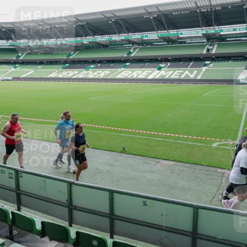 13.09.2026 - 21. swb-Marathon Bremen Michael Burmester http://msf.ph/oto/10489124 13.09.2026 10:40:57 Laufen im Stadion 10155, 10156, 10163, 10169, 10213, 10234, 10247, 10280, 10299, 10313, 10321, 10354, 10386, 10399, 10406, 10414, 10417, 10419, 10422, 10424, 10435, 10455, 10483, 10484, 10501, 10527, 10545, 10547, 10556, 10570, 10580, 10582, 10586, 10599, 10611, 10616, 10644, 10653, 10660, 10694, 10696, 10705, 10706, 10712, 10719, 10722, 10737, 10743, 10751, 10766, 10768, 10776, 10804, 10859, 10889, 11043, 11239 meine-sportfotos.de