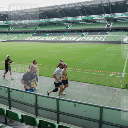 13.09.2026 - 21. swb-Marathon Bremen Michael Burmester http://msf.ph/oto/10489141 13.09.2026 10:41:13 Laufen im Stadion 10155, 10156, 10163, 10169, 10213, 10234, 10247, 10299, 10313, 10321, 10354, 10386, 10399, 10406, 10414, 10417, 10419, 10422, 10424, 10435, 10455, 10461, 10462, 10483, 10484, 10527, 10545, 10546, 10547, 10570, 10582, 10586, 10599, 10611, 10644, 10653, 10694, 10696, 10705, 10706, 10719, 10722, 10737, 10751, 10766, 10768, 10776, 10804, 10859, 10889, 10909, 10963, 10977, 11043, 11239 meine-sportfotos.de